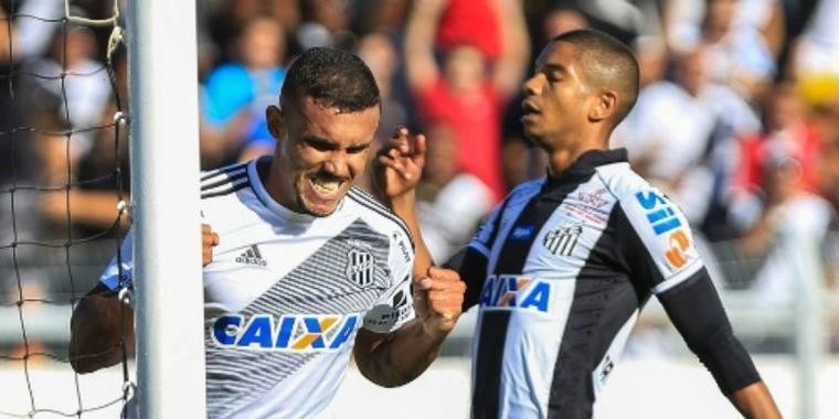 Ponte Preta vence Santos e sai na vantagem para quartas de final