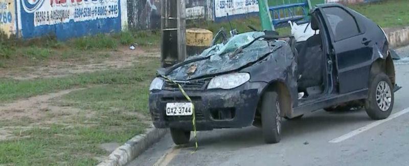 Acidente deixa dois mortos e carro fica destruído no Maranhão