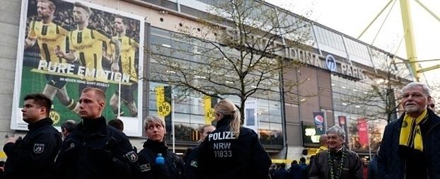 Explosões em ônibus do Dortmund deixam jogador ferido; fotos!