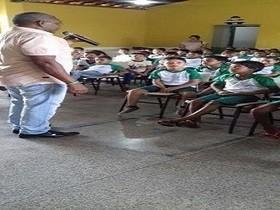Alunos participam de palestra sobre semana santa