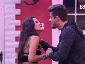 BBB 17: Marcos se pronuncia após ser expulso por agressão