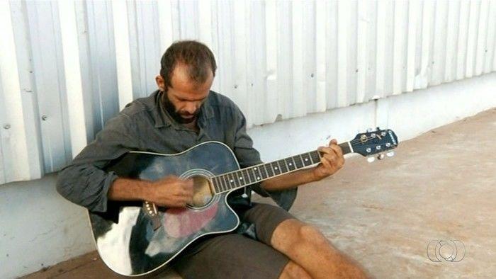 Resultado de imagem para guitar