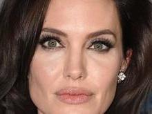 Angelina Jolie compra mansão histórica por R$ 79 milhões; fotos