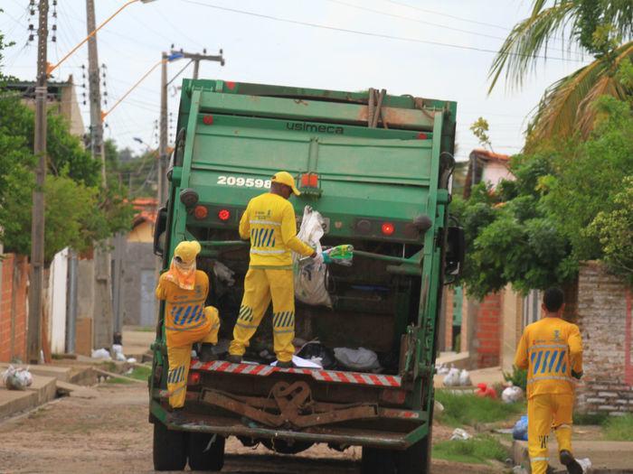 Coleta de lixo em Teresina (Crédito: Reprodução)