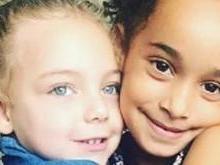 Filhas de Sheila Mello e Scheila Carvalho se divertem juntas