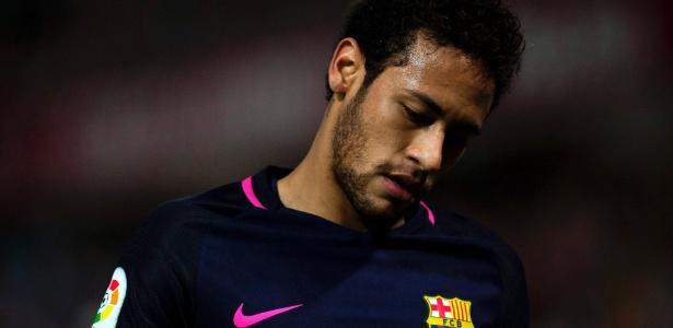 Neymar marca seu 100º gol pelo Barça e ajuda time a golear Granada