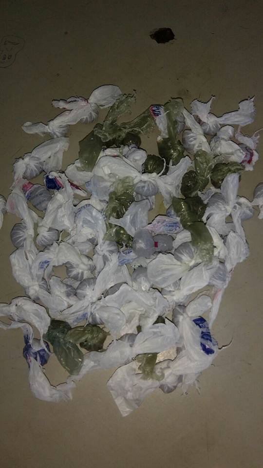 Polícia prende dois jovens suspeitos de tráfico de drogas