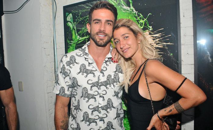 Gabi Pugliesi viaja para casamento, mas esquece vestido de noiva