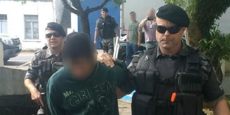 Mãe é presa suspeita de ser mandante da morte da filha de 13 anos