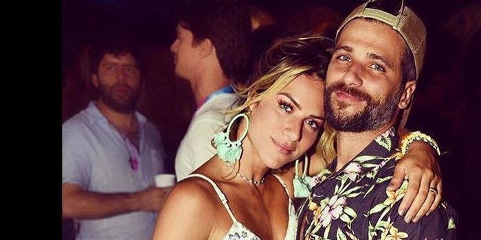 Giovanna Ewbank admite vasculhar celular de Bruno Gagliasso