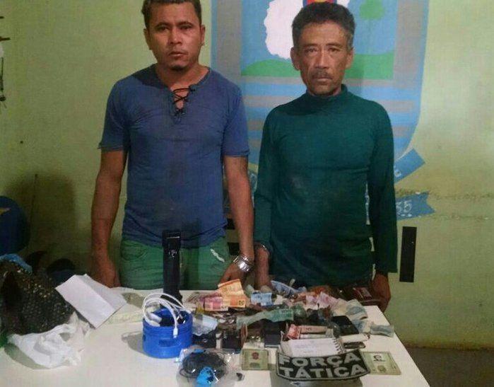 Pai e filho são presos com maconha e celulares no Piauí (Crédito: Divulgação)