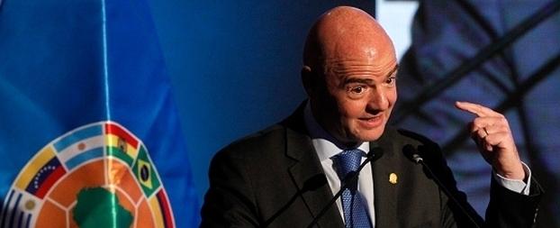 Fifa anuncia que Copa do Mundo de 2018 terá árbitro de vídeo