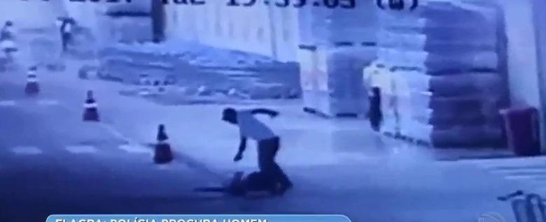 Homem dá 6 tiros e atropela ex-mulher e foge em seguida
