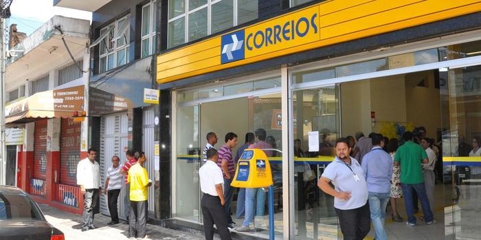 Trabalhadores dos Correios entram em greve por tempo indeterminado