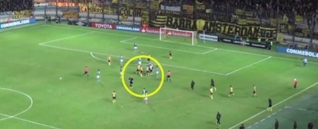 Em vídeo, Palmeiras mostra que confusão começou do Peñarol
