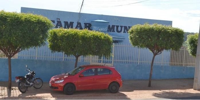 Câmara vai contratar veículo de passeio com ar no valor de 27 mil
