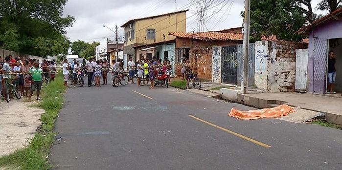 Adolescente foi morto a poucos metros de casa (Crédito: Reprodução)
