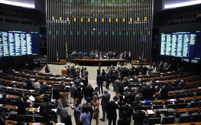 O plenário da Câmara, durante a sessão desta terça