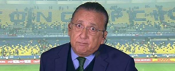 Torcida do Flamengo faz campanha para Galvão Bueno narrar jogo