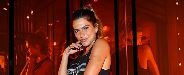 Mariana Goldfarb nega que tenha ciúmes de Cauã: "Não encano"