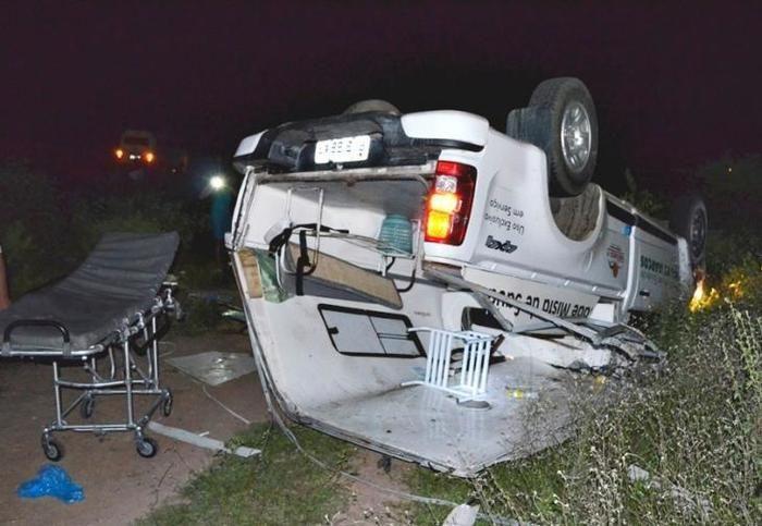 Veículo ficou parcialmente destruído (Crédito: Reprodução)