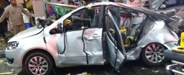 Vídeo mostra explosão de carro que matou mulher em posto