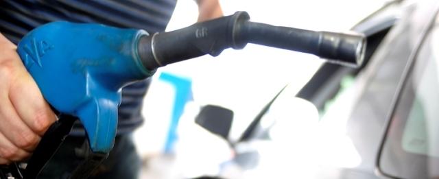 Preço médio da gasolina cai pela 4ª semana seguida