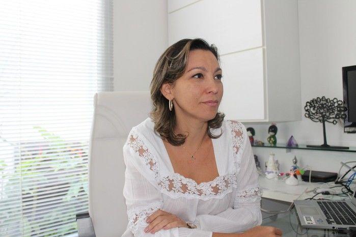 Médica Clarissa Aires de Oliveira