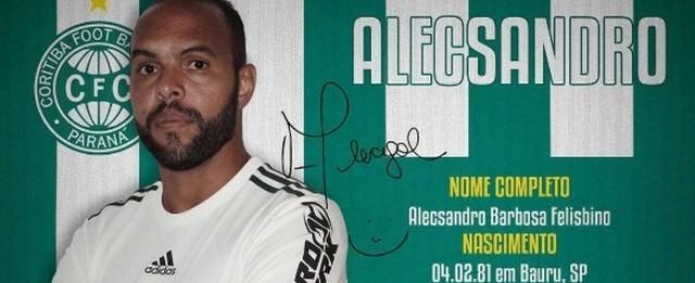 Time do Coritiba confirma a contratação do atacante Alecsandro