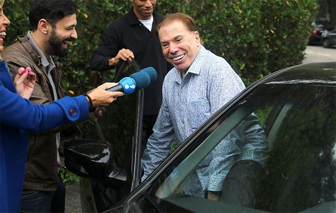Silvio Santos bate carro em estacionamento do SBT