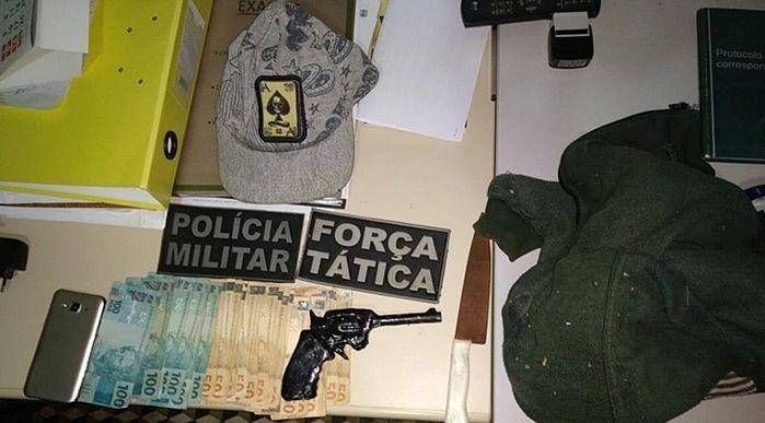 Material apredido com os dois adolescentes (Crédito: Divulgação)