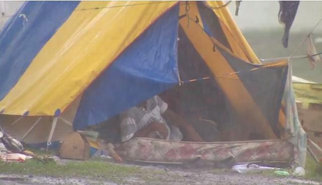 Criança venezuelana refugiada em Manaus morre em acampamento