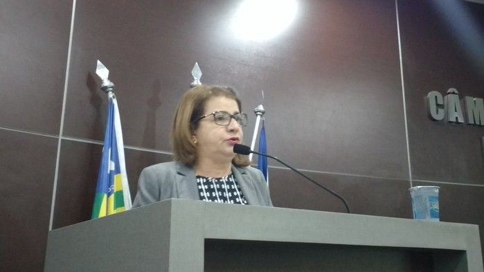 Vereadora Graça Amorim, líder do Prefeito Firmino Filho na Câmara