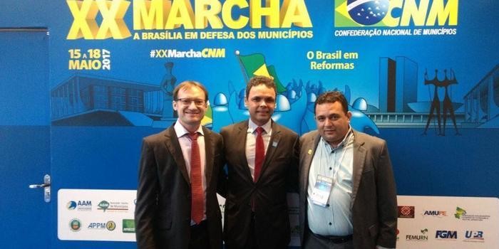 Chico Carvalho vai a Marcha dos Prefeitos e busca investimentos