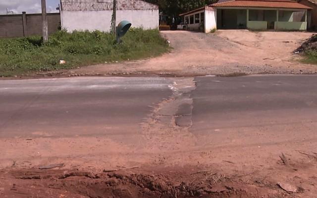 Buraco onde ocorreu o grave acidente (Crédito: Reprodução)
