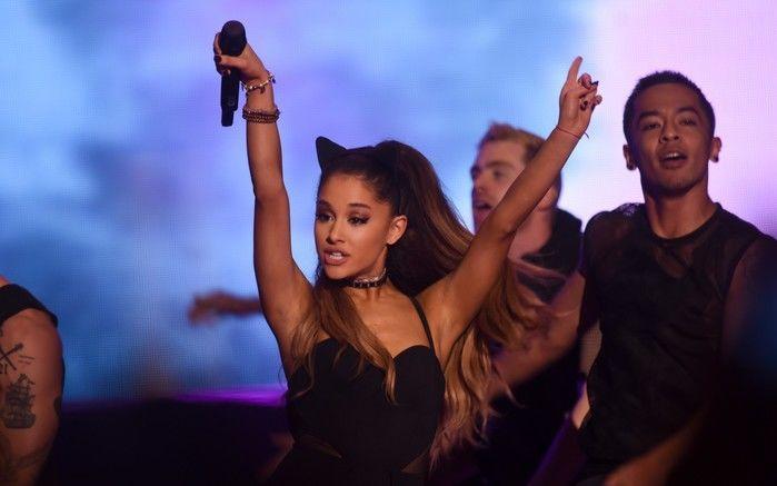 Explosões no show de Ariana Grande deixou mortos