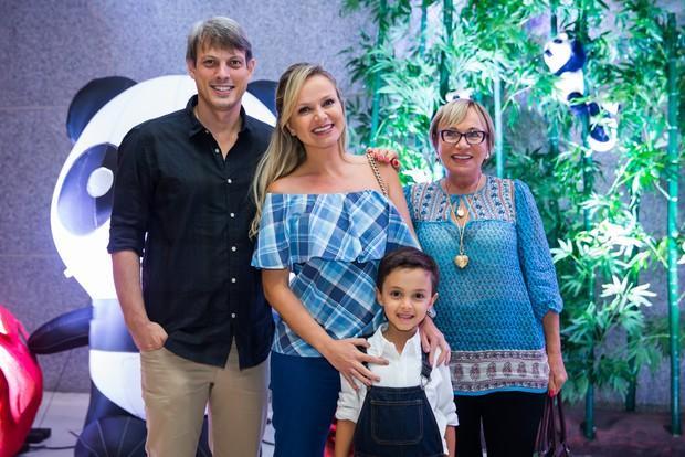 Grávida, Eliana se afasta da TV por ordens médicas