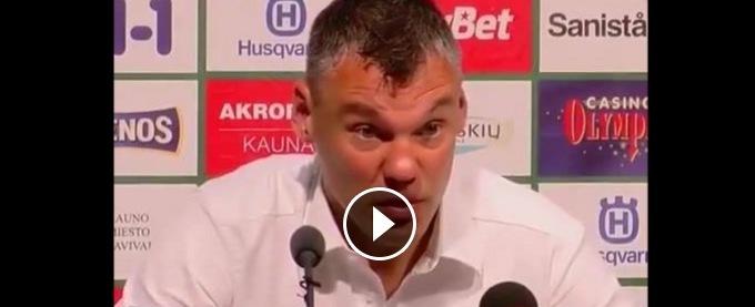Técnico defende dispensa de brasileiro para ver nascimento do filha