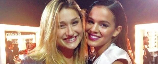 Sasha comemora chegada da amiga Bruna Marquezine em Nova York