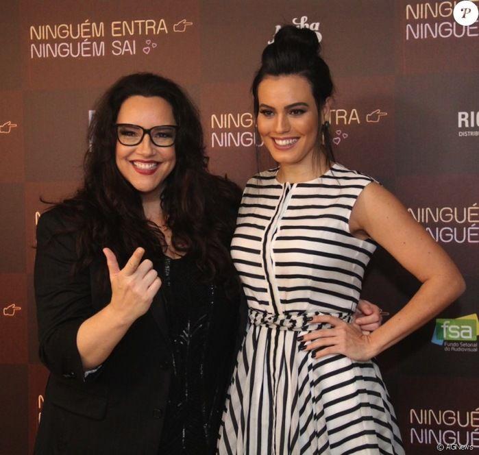 Ana Carolina posta foto romântica com a namorada Leticia Lima