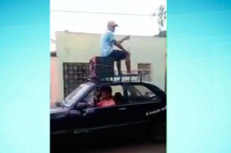 Polícia obriga bandidos a pedir desculpas por falso golpe