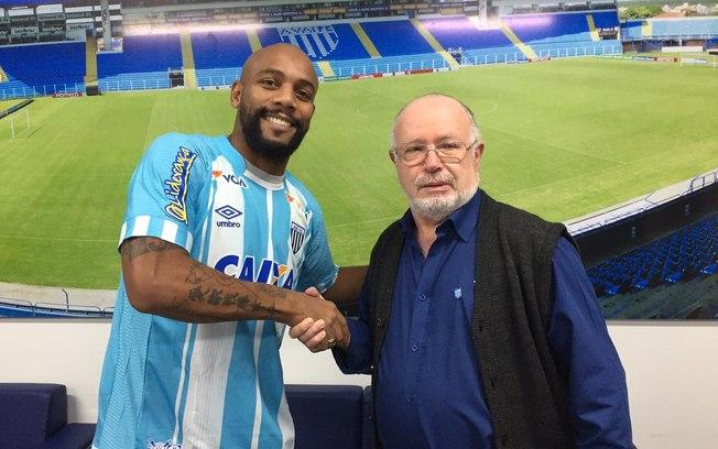 Maicon é o mais novo reforço do Avaí