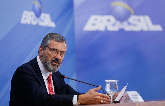 O novo ministro da Justiça, Torquato Jardim, durante entrevista