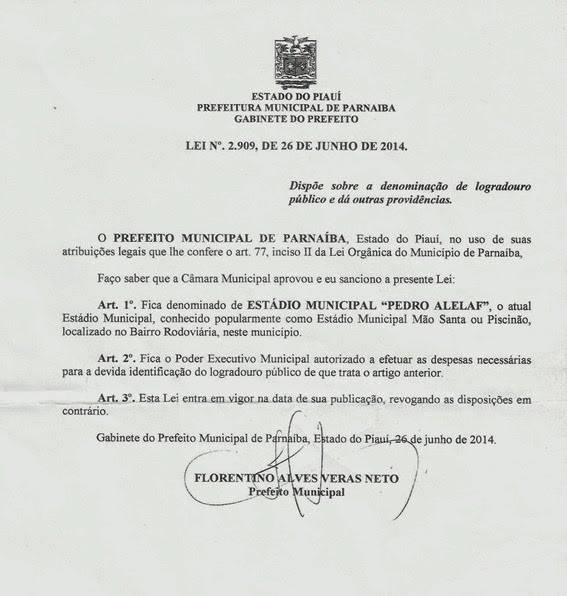 Documento da sanção da lei municipal que oficializava o nome do estádio. (Crédito: Arquivo Câmara Municipal)