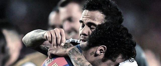 Neymar dá parabéns a Daniel Alves por aniversário: 'Sou grato'
