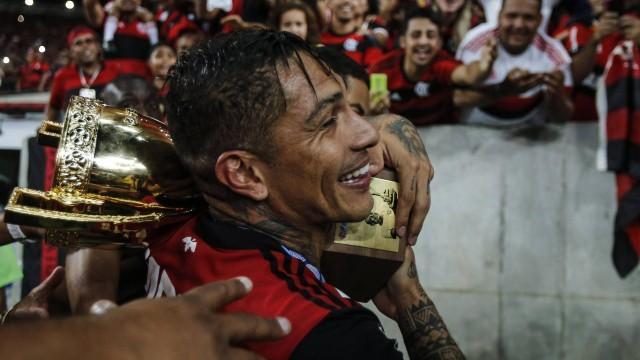 Após 1º título pelo Flamengo, Guerrero admite já se sentir carioca