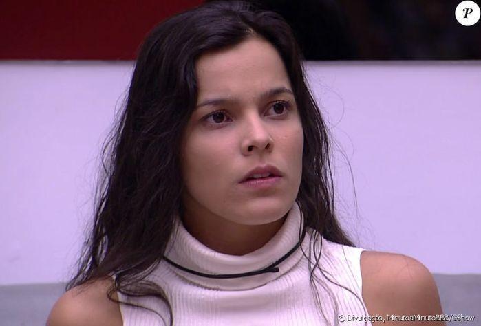 Emilly Araújo