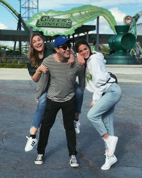 Marquezine deixa Neymar em Barcelona e curte NY com Sasha