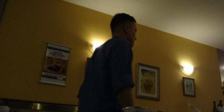 Em prisão domiciliar, Eike Batista é visto almoçando em restaurante