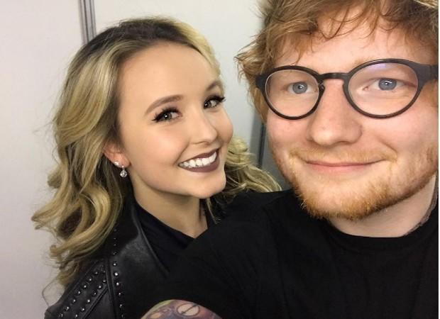 O registro de Larissa com Ed aconteceu antes da apresentação